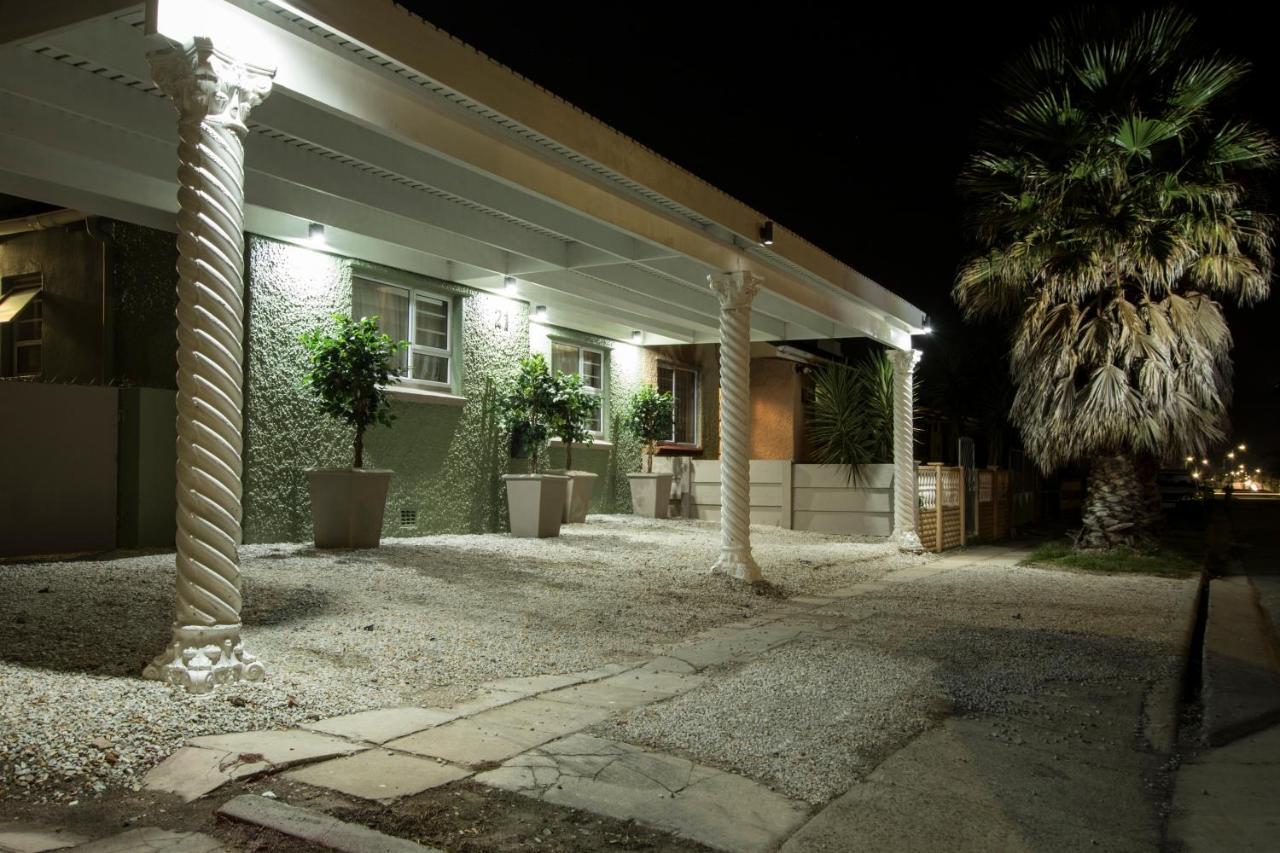 Peace Love And Joy Self Catering Units Port Elizabeth Exterior photo