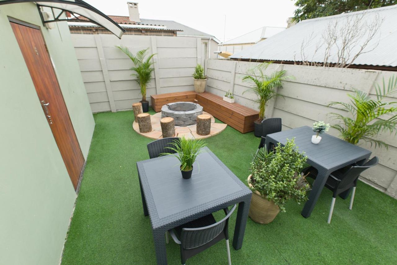 Peace Love And Joy Self Catering Units Port Elizabeth Exterior photo